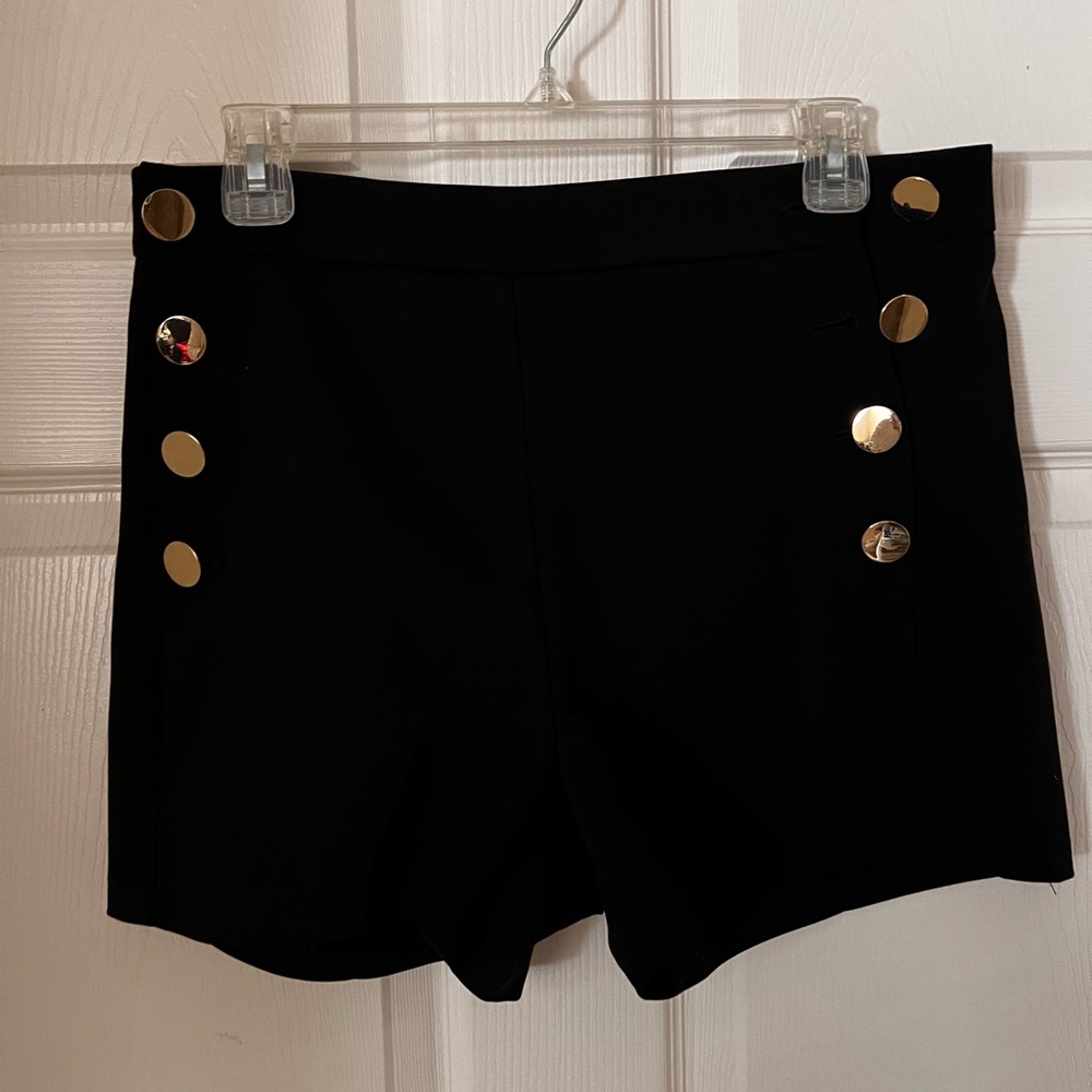 Express, Women black shorts, size 6, like new